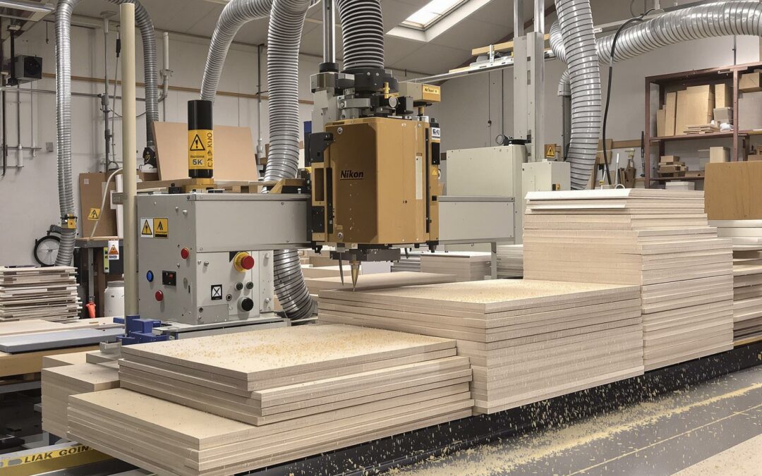 Panneauteuse : machine à découper des panneaux