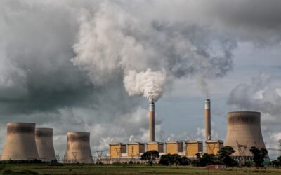 Réseaux électriques et usines : Comment transformer la gestion des pics énergétiques en opportunité financière ?